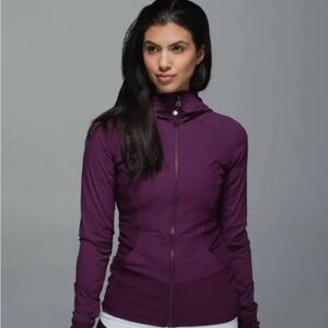 Lululemon In Flux Jacket NWOT Size 4, Color-Plum